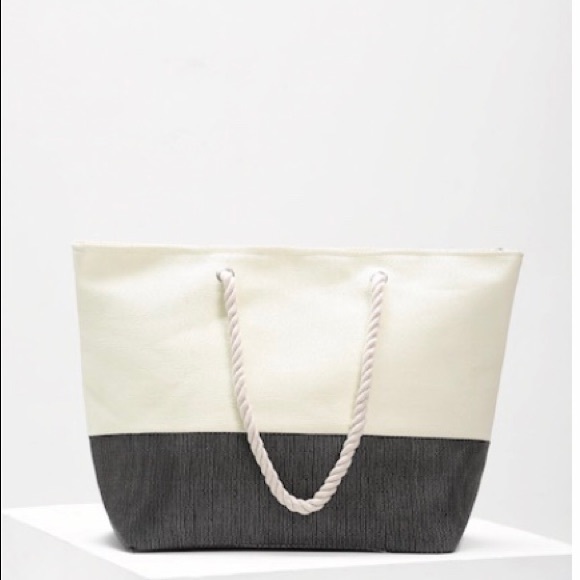 Giant “Welcome Aboard” Shoulder/Tote/Travel Bag - Picture 5 of 7